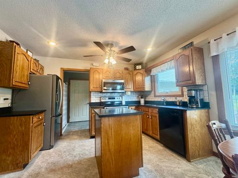 Tiny photo for 610 Oak Street, Peru, IN 46970 (MLS # 202609930)