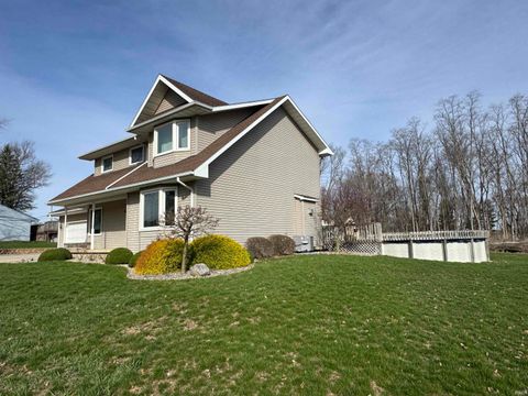 Tiny photo for 610 Oak Street, Peru, IN 46970 (MLS # 202609930)