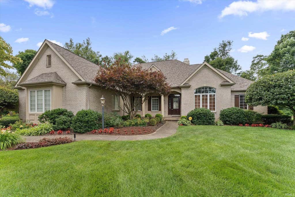 Photo of 16328 Cypress Court, Granger, IN 46530 (MLS # 202633337)