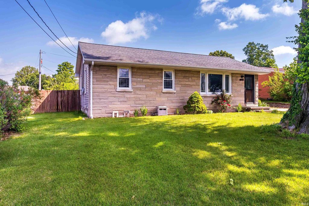 Photo of 704 E John Street, Fort Branch, IN 47648 (MLS # 202619327)