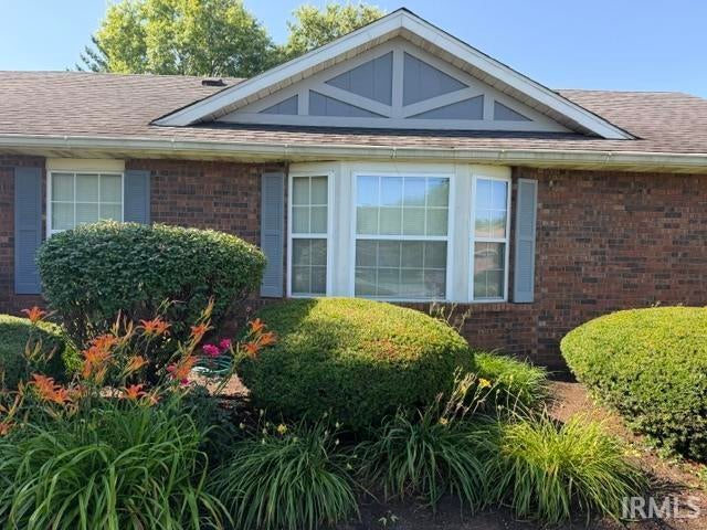 Photo of 270 Francis Ave. Court, Terre Haute, IN 47804 (MLS # 202629799)