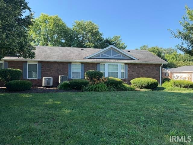 Photo of 270 Francis Ave. Court, Terre Haute, IN 47804 (MLS # 202629799)
