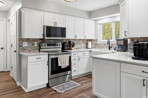 Tiny photo for 2030 Oak Ridge Estates, Lafayette, IN 47905 (MLS # 202613708)