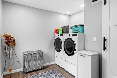 Tiny photo for 2030 Oak Ridge Estates, Lafayette, IN 47905 (MLS # 202613708)