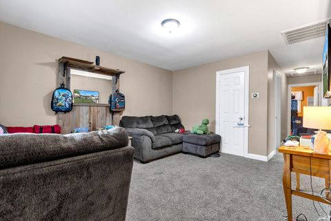 Tiny photo for 5405 Wea Drive, Kokomo, IN 46902 (MLS # 202538249)