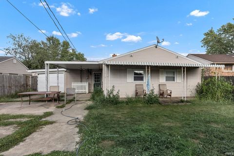 Tiny photo for 5405 Wea Drive, Kokomo, IN 46902 (MLS # 202538249)