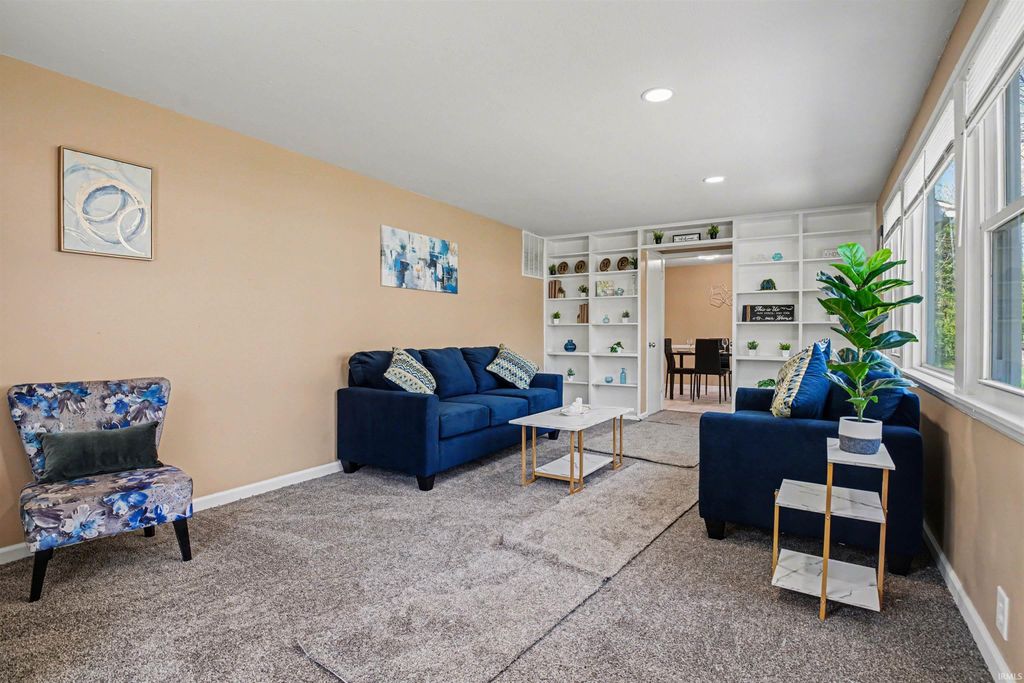 Photo of 1615 Altgeld Street, South Bend, IN 46614 (MLS # 202616735)