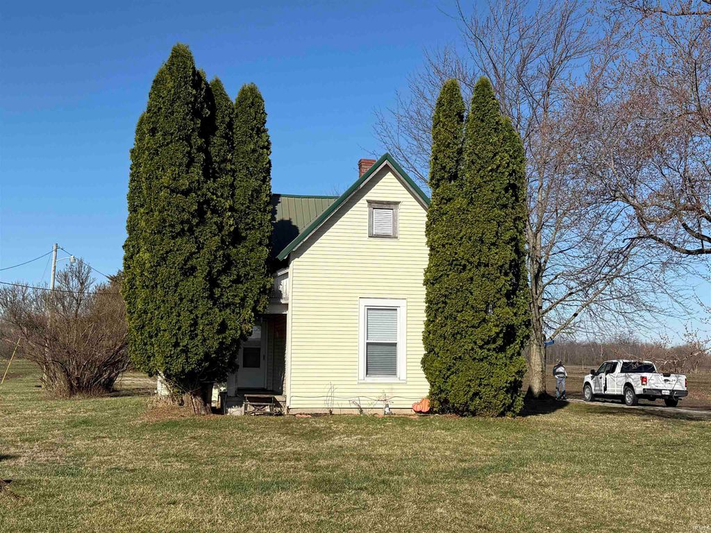 Photo of 5915 N OLD SR 3 Road, Muncie, IN 47303 (MLS # 202541564)