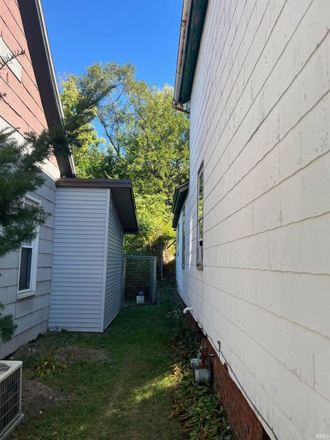 Tiny photo for 923 Holloway Drive, Lafayette, IN 47905 (MLS # 202541258)