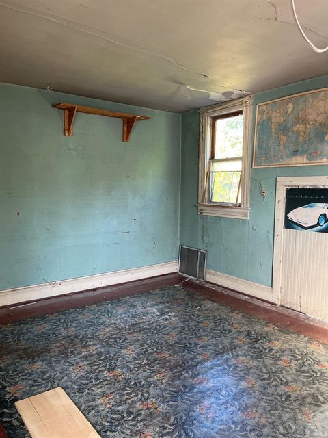 Tiny photo for 923 Holloway Drive, Lafayette, IN 47905 (MLS # 202541258)