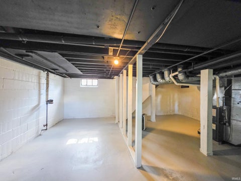 Tiny photo for 1514 Woodward Avenue, Elkhart, IN 46514 (MLS # 202644918)