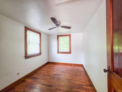 Tiny photo for 1514 Woodward Avenue, Elkhart, IN 46514 (MLS # 202644918)