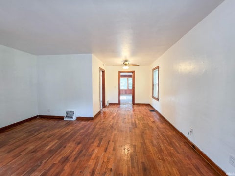 Tiny photo for 1514 Woodward Avenue, Elkhart, IN 46514 (MLS # 202644918)