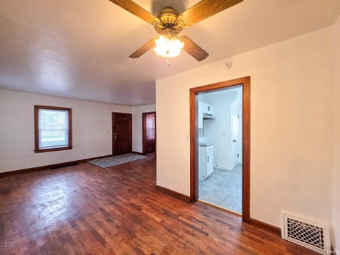Tiny photo for 1514 Woodward Avenue, Elkhart, IN 46514 (MLS # 202644918)
