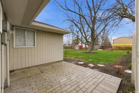 Tiny photo for 3008 Fairoak Drive, Fort Wayne, IN 46809 (MLS # 202611220)