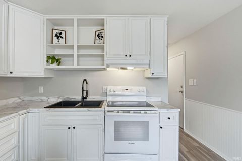 Tiny photo for 3008 Fairoak Drive, Fort Wayne, IN 46809 (MLS # 202611220)