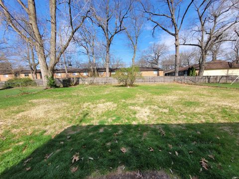 Tiny photo for 1718 Babcock Drive, Fort Wayne, IN 46819 (MLS # 202612035)