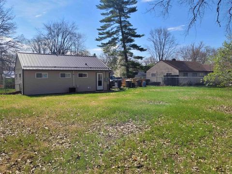 Tiny photo for 1718 Babcock Drive, Fort Wayne, IN 46819 (MLS # 202612035)