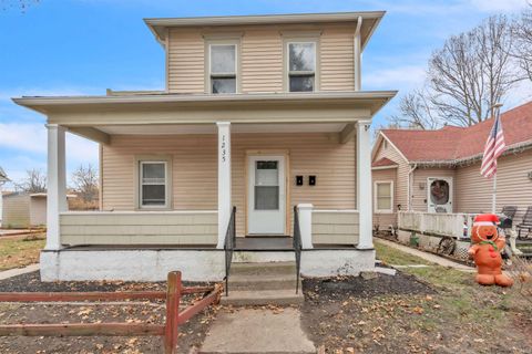 Photo of 1235 Huestis Avenue, Fort Wayne, IN 46807 (MLS # 202547385)