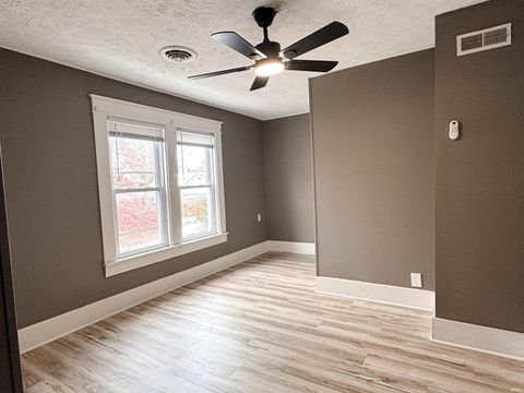 Tiny photo for 1118 N WEBSTER Street, Kokomo, IN 46901 (MLS # 202601205)