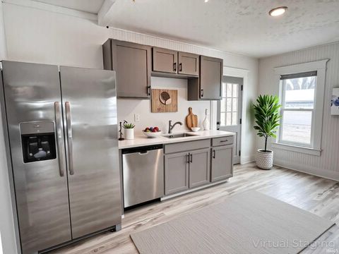 Tiny photo for 1118 N WEBSTER Street, Kokomo, IN 46901 (MLS # 202601205)