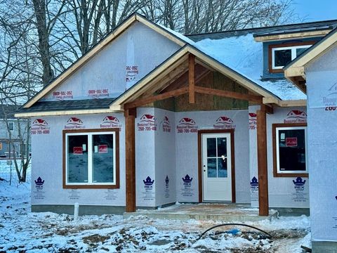 Photo of 2252 Highlander Drive, Warsaw, IN 46580 (MLS # 202601972)