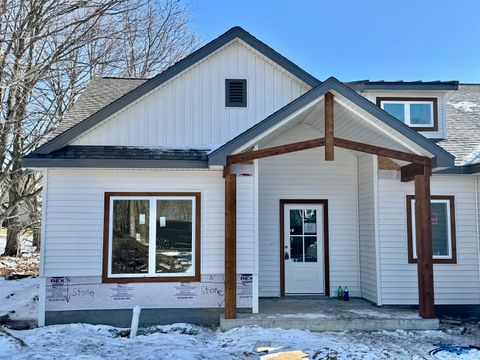 Photo of 2252 Highlander Drive, Warsaw, IN 46580 (MLS # 202601972)