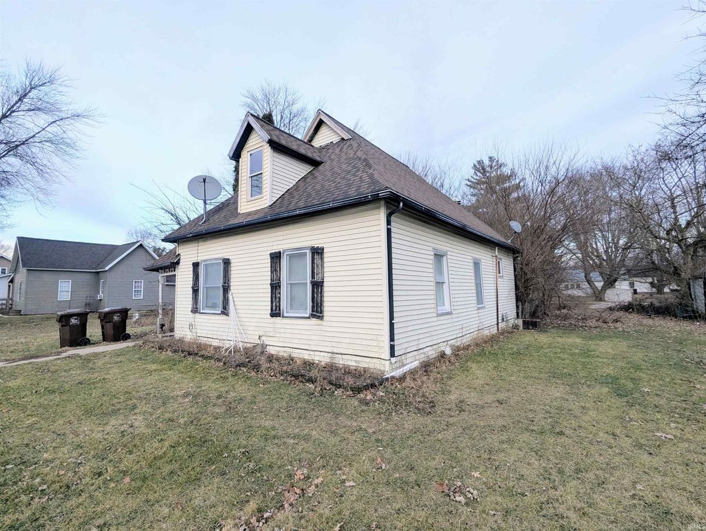 Photo of 314 Craven Street, Sweetser, IN 46987 (MLS # 202602362)