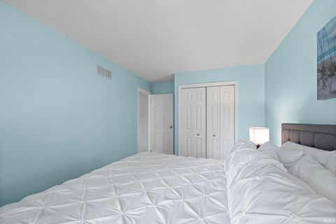 Tiny photo for 717 Foxwood Drive, Lafayette, IN 47905 (MLS # 202540182)