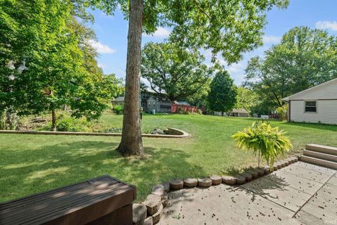 Tiny photo for 717 Foxwood Drive, Lafayette, IN 47905 (MLS # 202540182)