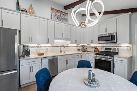 Tiny photo for 717 Foxwood Drive, Lafayette, IN 47905 (MLS # 202540182)