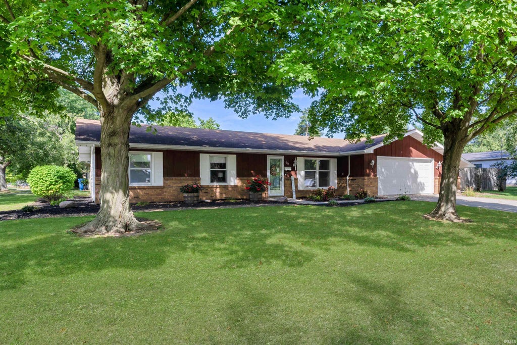 Photo of 700 E 1st Street, Auburn, IN 46706 (MLS # 202638191)