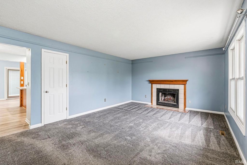 Photo of 4205 Foxfire Drive, South Bend, IN 46628 (MLS # 202619318)