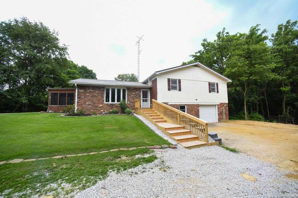 Photo of 11080 N Pine Bluff Road, Bicknell, IN 47512 (MLS # 202632487)