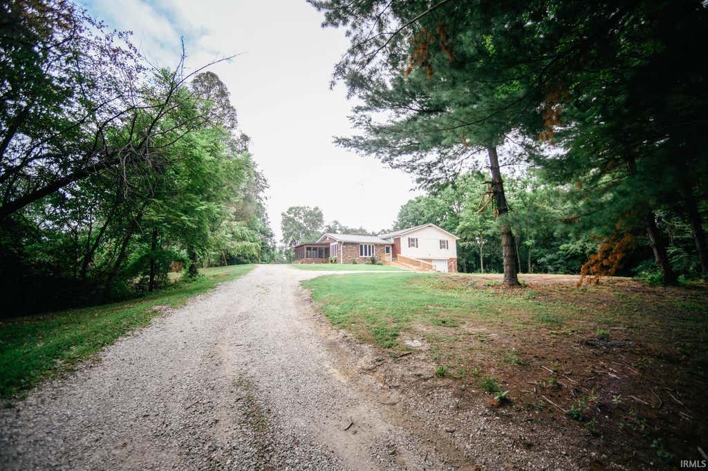 Photo of 11080 N Pine Bluff Road, Bicknell, IN 47512 (MLS # 202632487)