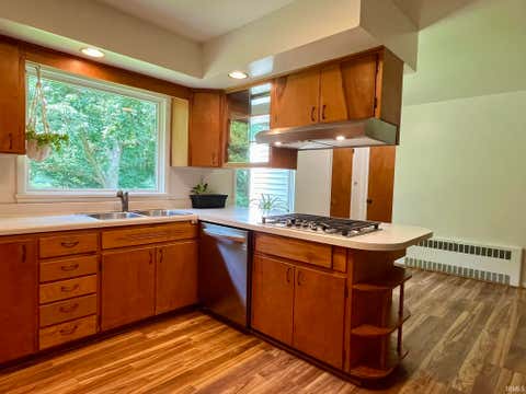 Tiny photo for 3216 W 200 N Road, Peru, IN 46970 (MLS # 202630490)