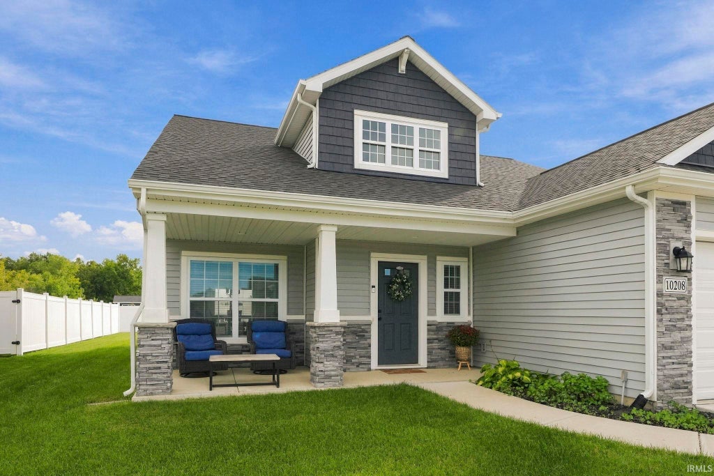 Photo of 10208 Tirian Place, Fort Wayne, IN 46835 (MLS # 202641065)