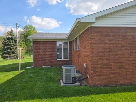 Tiny photo for 1110 Sunset Drive, Logansport, IN 46947 (MLS # 202615590)