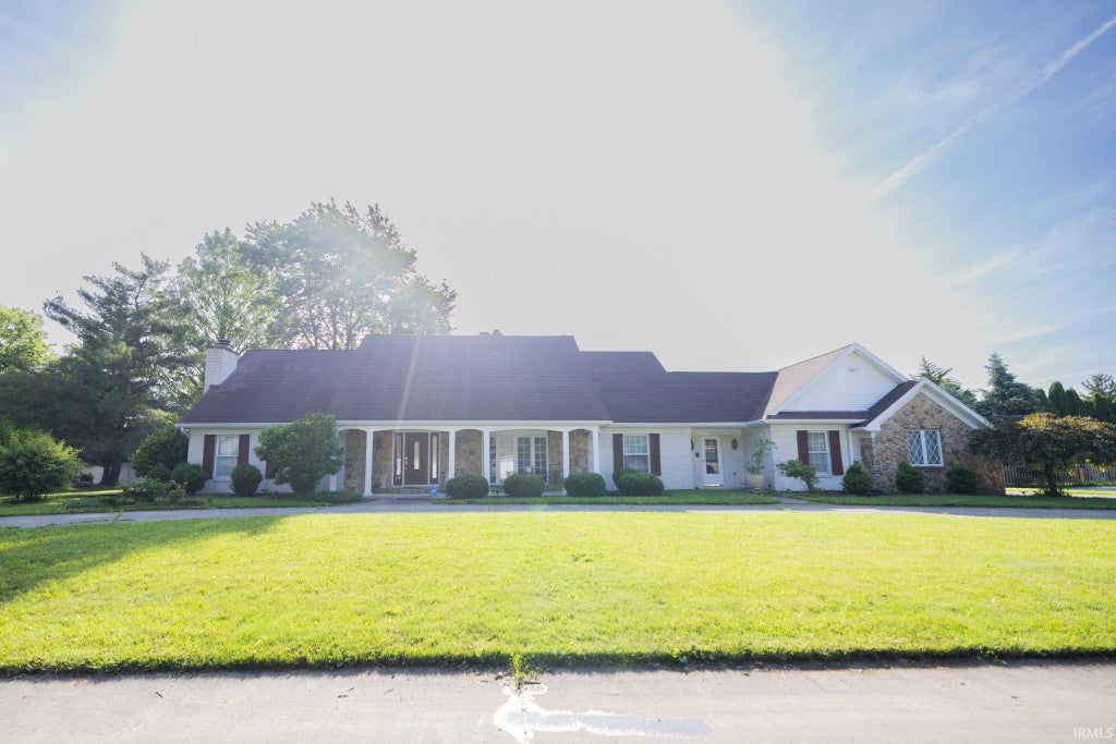 Photo of 3900 N Vienna Woods Drive, Muncie, IN 47304 (MLS # 202624361)