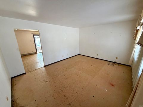 Tiny photo for 2321 W Carter St, Kokomo, IN 46901 (MLS # 202548382)