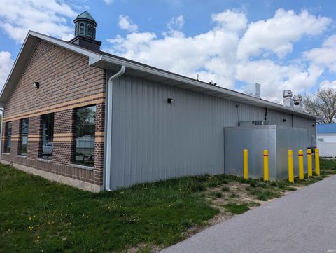 Tiny photo for 2000 S Washington Street, Kokomo, IN 46902 (MLS # 202612806)