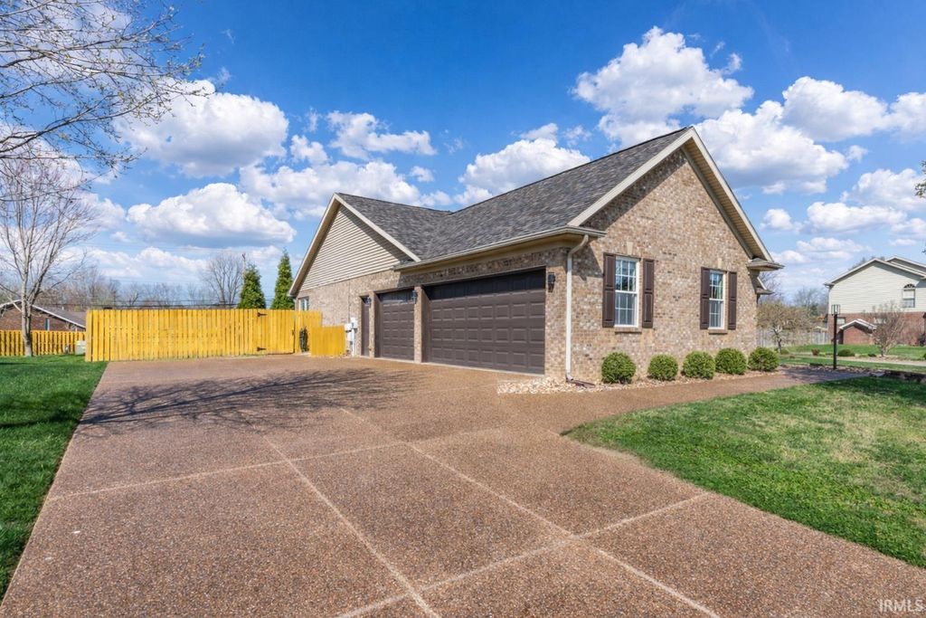 Photo of 3223 Keystone Hills Drive, Evansville, IN 47711 (MLS # 202609835)