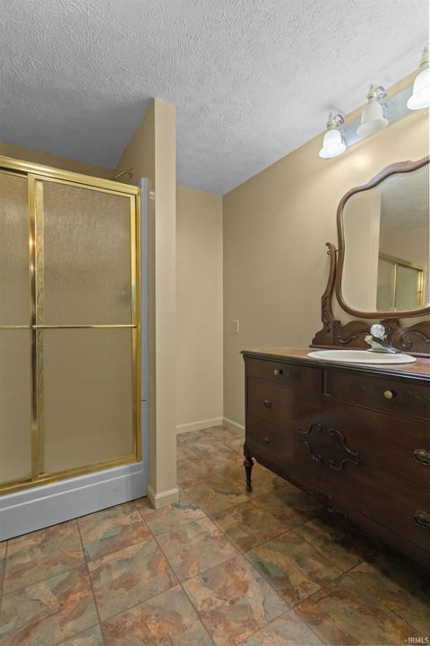 Tiny photo for 2809 W Carter Street, Kokomo, IN 46901 (MLS # 202644684)