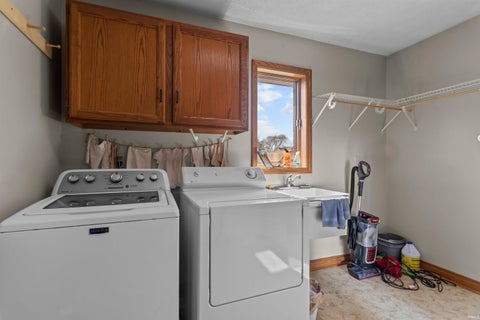 Tiny photo for 2809 W Carter Street, Kokomo, IN 46901 (MLS # 202644684)
