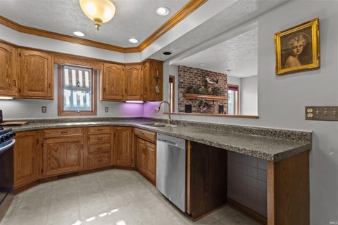 Tiny photo for 2809 W Carter Street, Kokomo, IN 46901 (MLS # 202644684)