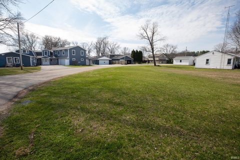 Tiny photo for 2109 Ball Court, Rochester, IN 46975 (MLS # 202610069)