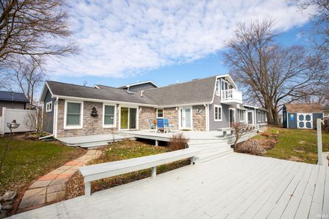 Tiny photo for 2109 Ball Court, Rochester, IN 46975 (MLS # 202610069)