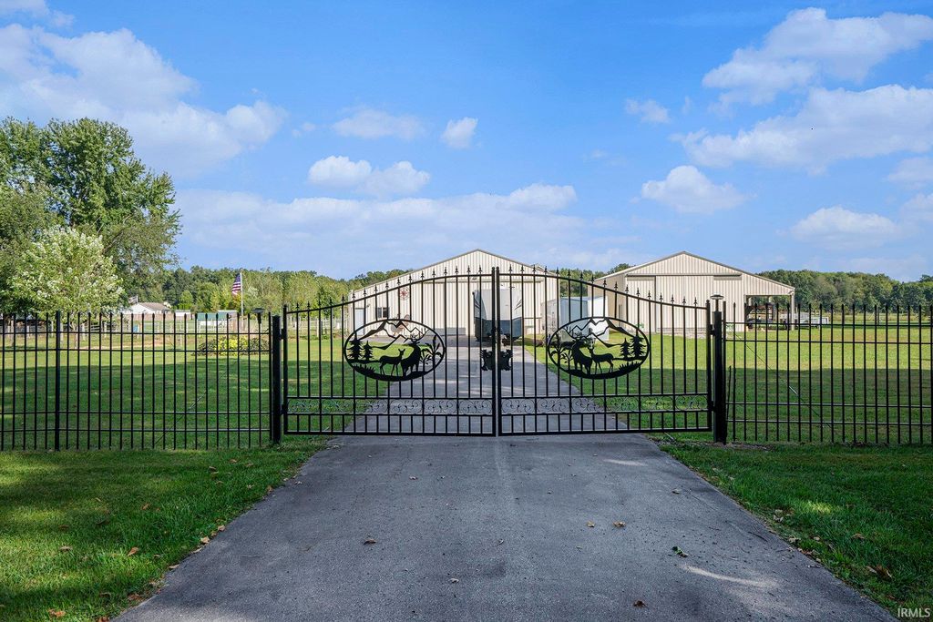 Photo of 29749 County Road 4, Elkhart, IN 46514 (MLS # 202539579)