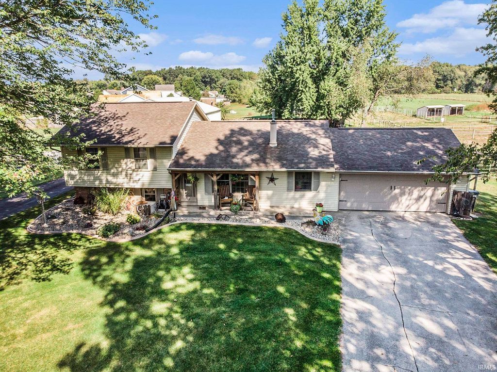 Photo of 29749 County Road 4, Elkhart, IN 46514 (MLS # 202539579)