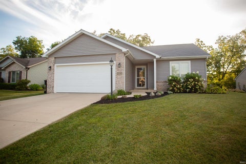 Photo of 2097 Laurelwood Drive, Warsaw, IN 46580 (MLS # 202637903)